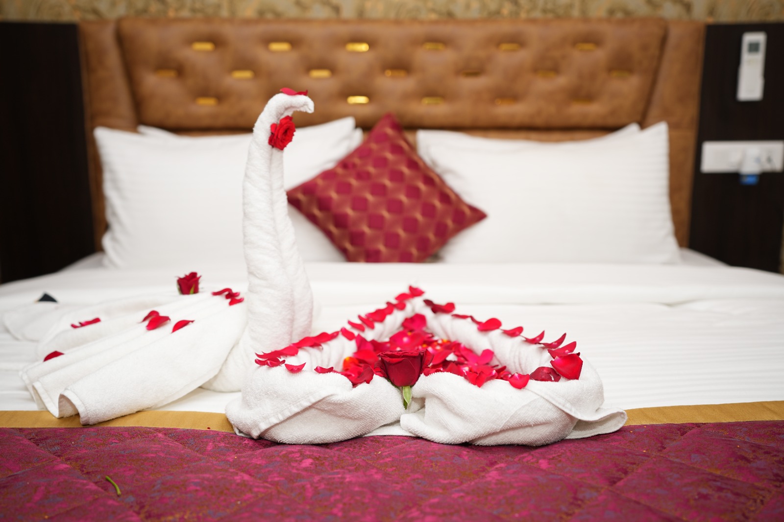 Executive Room Hotel Royal Nandhana - Premium Comfort